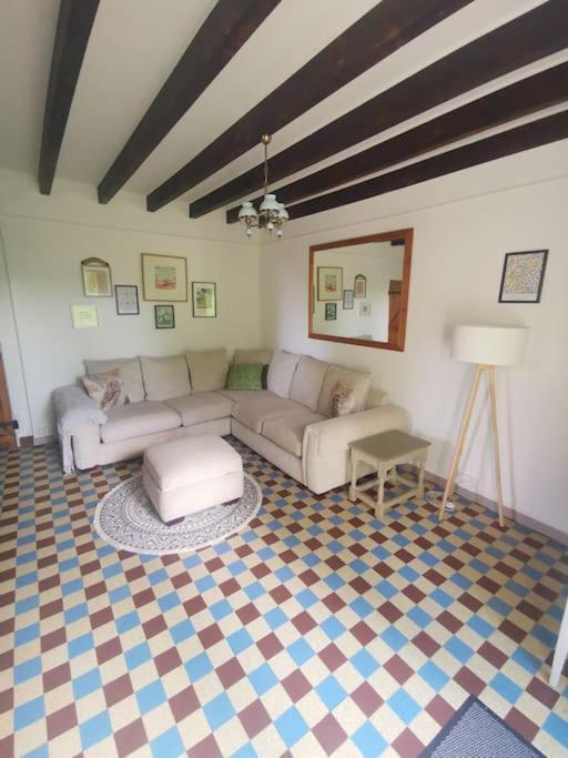 The Walnut Tree. Apartment Saint-Aulaye-Puymangou Bagian luar foto